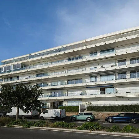 Face * La Baule